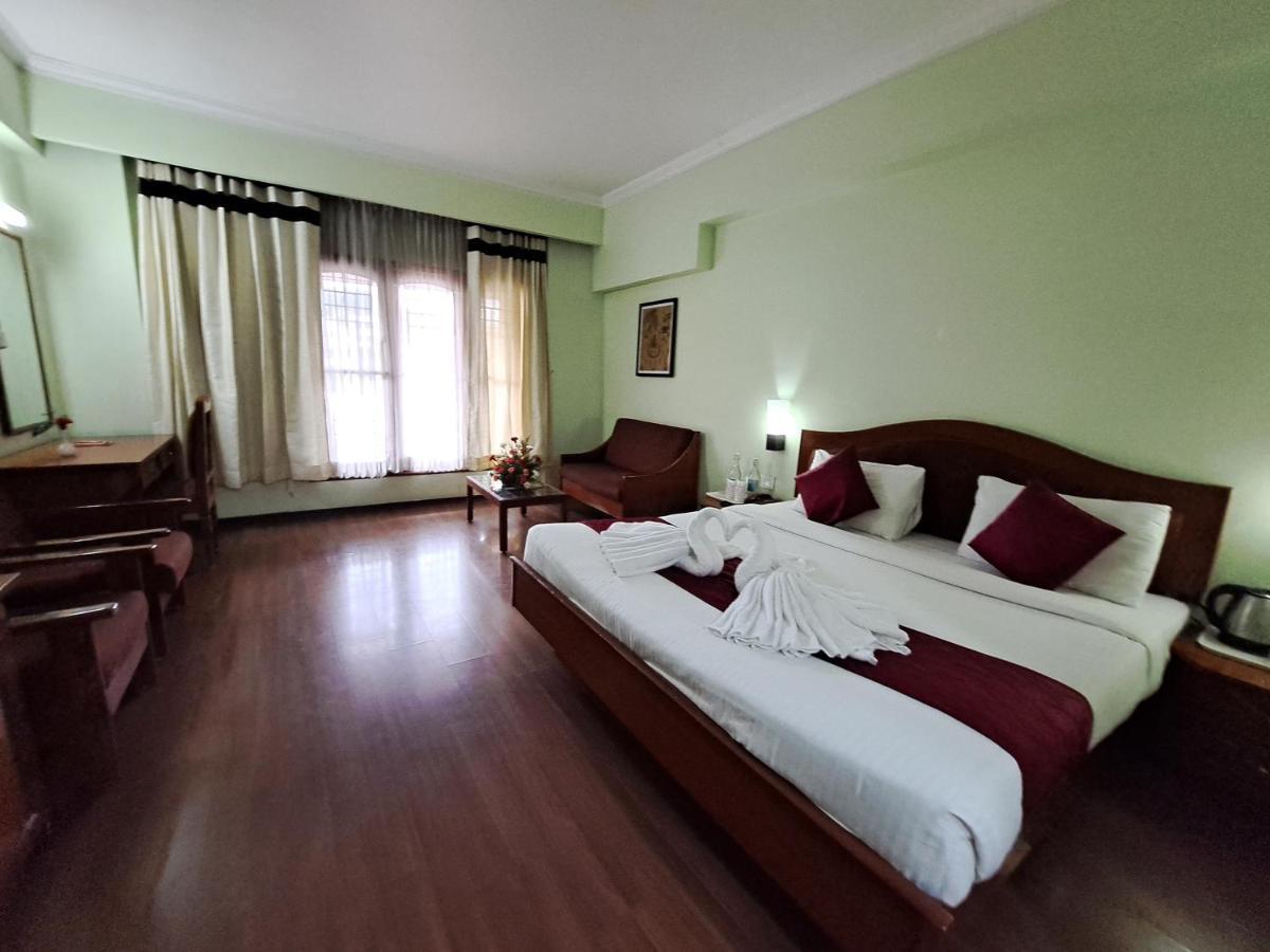 Hotel Preethi Classic Towers Ooty Exterior photo