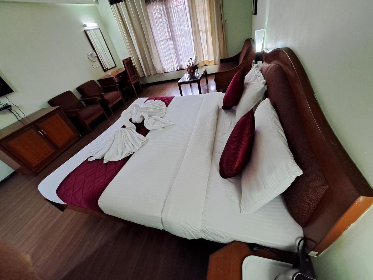 Hotel Preethi Classic Towers Ooty Exterior photo