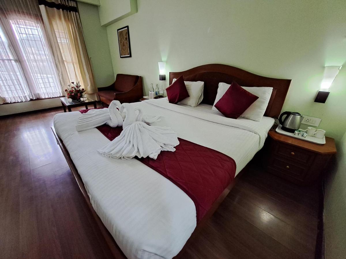 Hotel Preethi Classic Towers Ooty Exterior photo