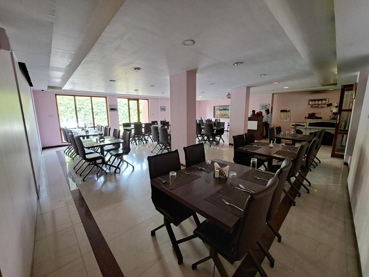 Hotel Preethi Classic Towers Ooty Exterior photo